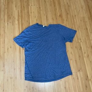 Lululemon T-Shirt